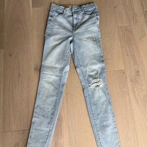distressed skinny jeans size 1 light blue